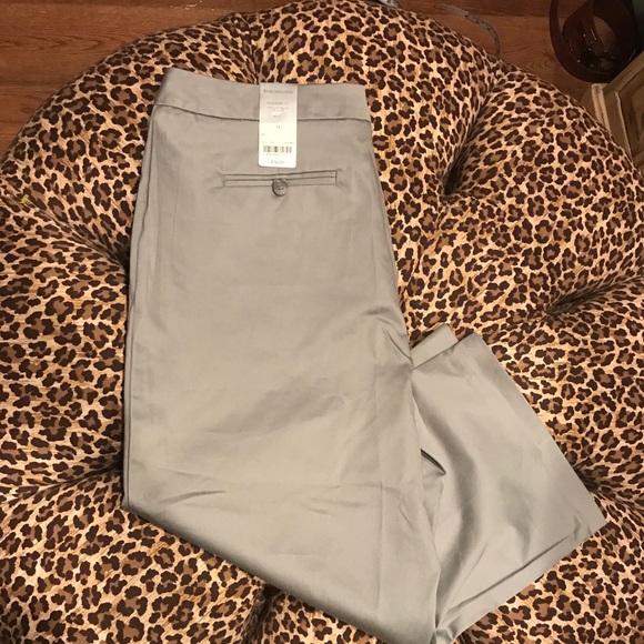 NWT Worthington silver gray cropped pants 14 - Picture 2 of 4